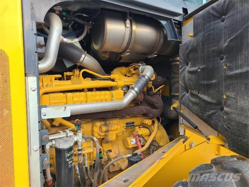 John Deere 644K Фронтальные погрузчики