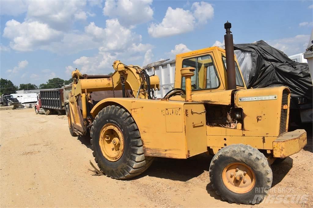 John Deere 760A Скреперы