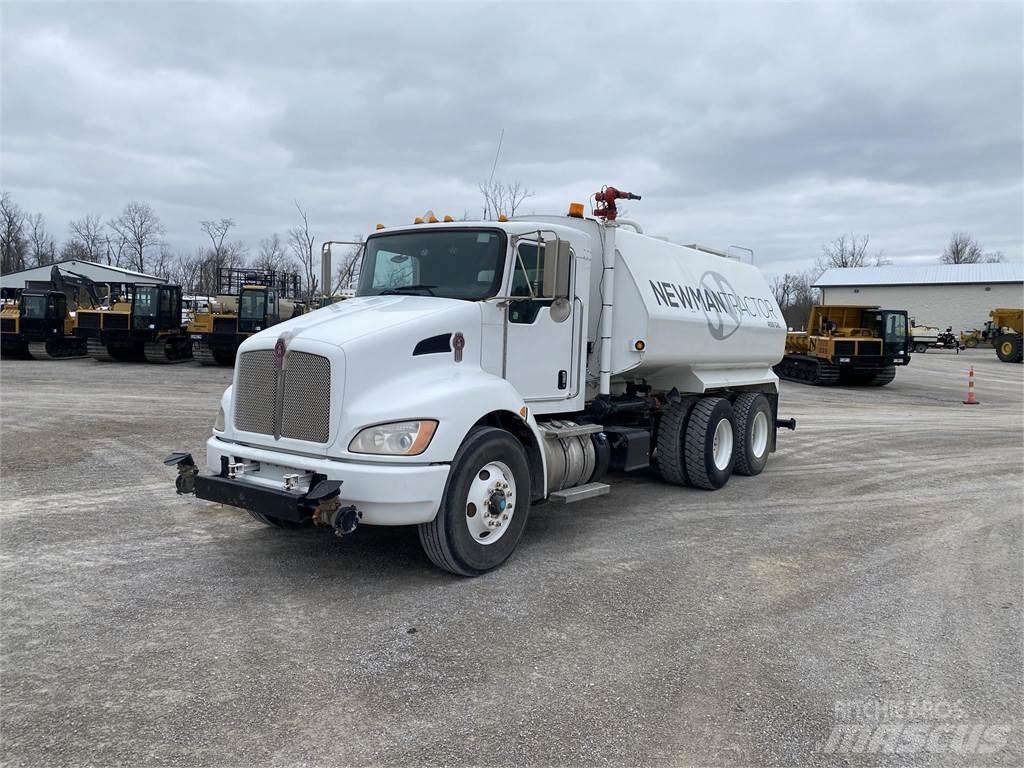 Kenworth T300 Поливочные машины