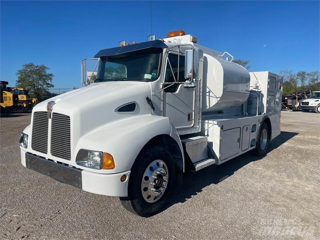Kenworth T300 Строительная техника - Другие