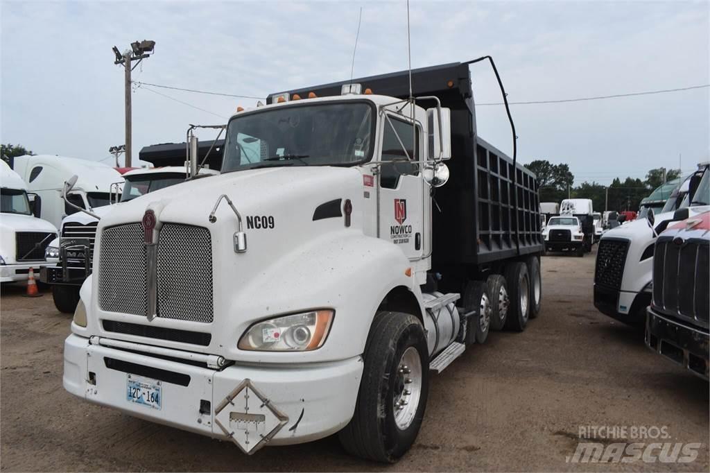 Kenworth T440 Грузовики-Самосвалы