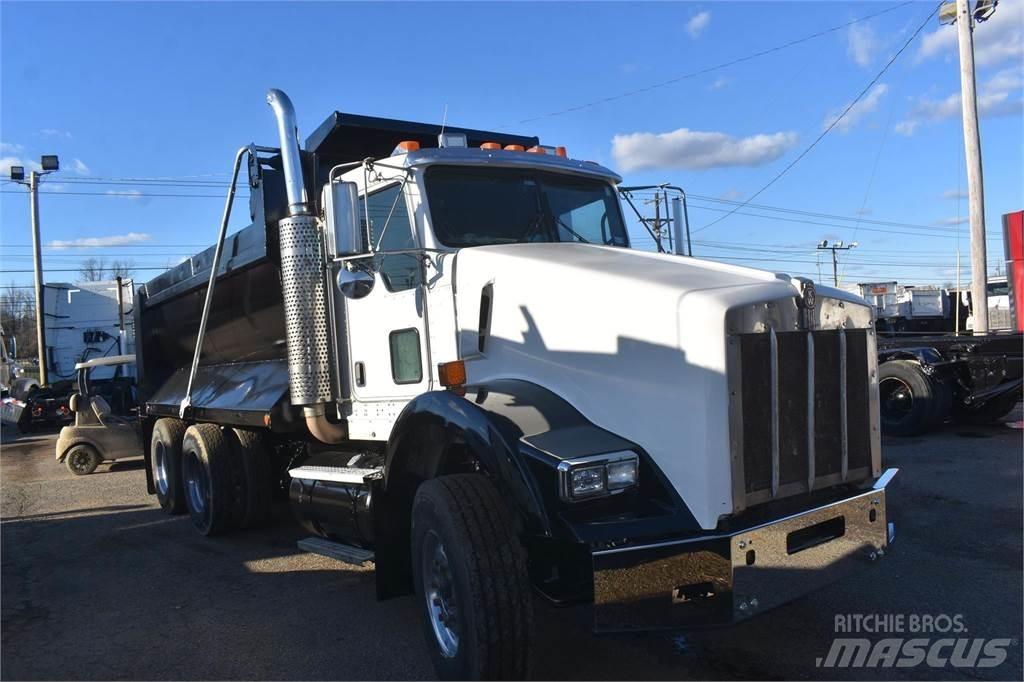 Kenworth T800 Грузовики-Самосвалы