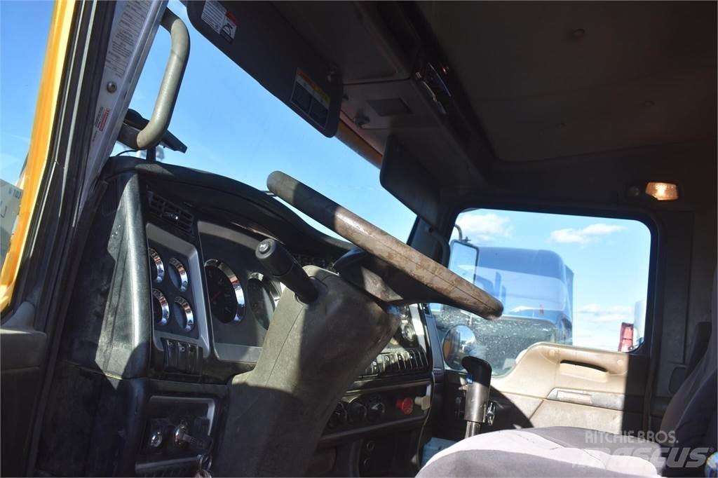 Kenworth T800 Автомобильные краны