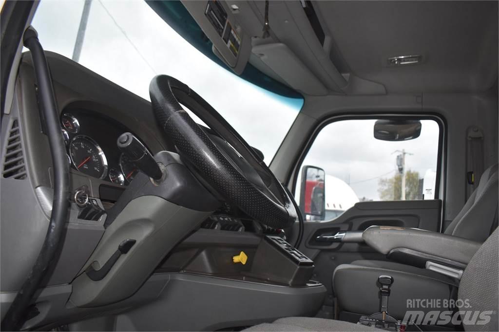Kenworth T880 Грузовики-Самосвалы