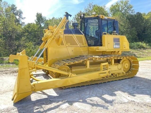 Komatsu D85EX Гусеничные бульдозеры