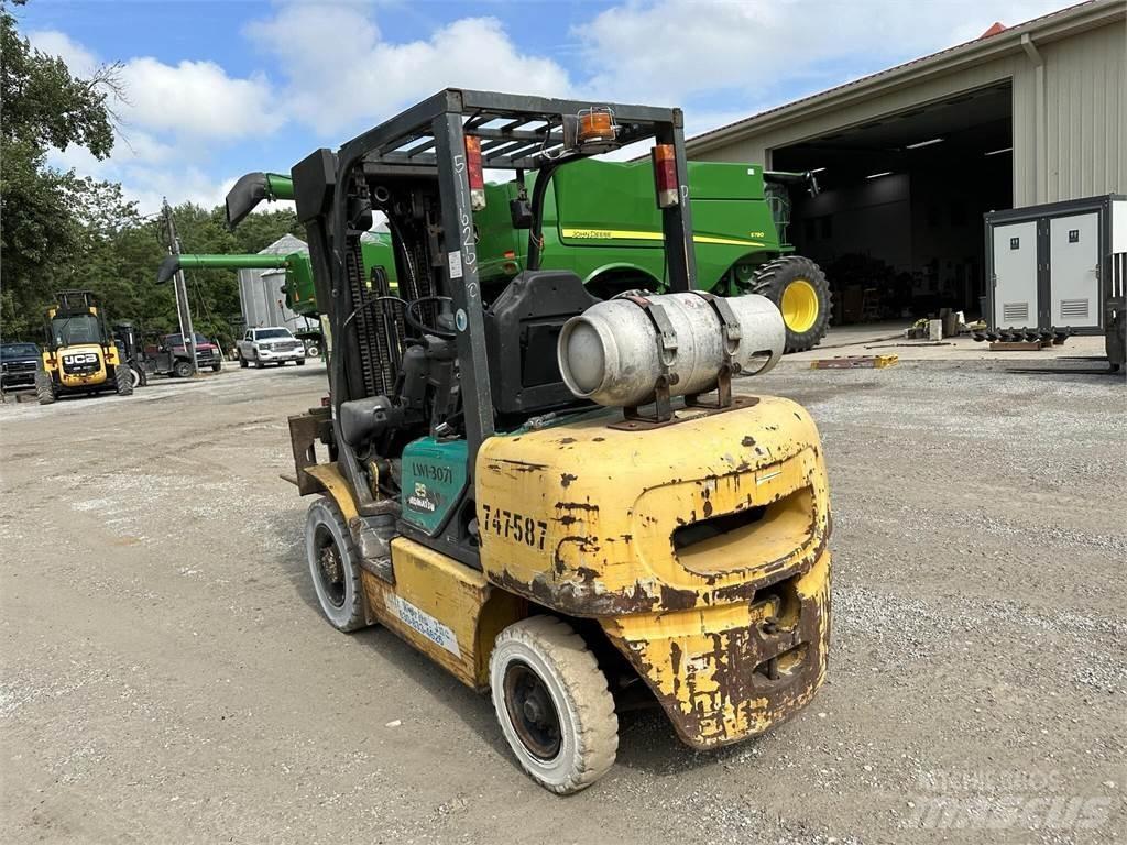 Komatsu FG25T-14 Другие складские механизмы