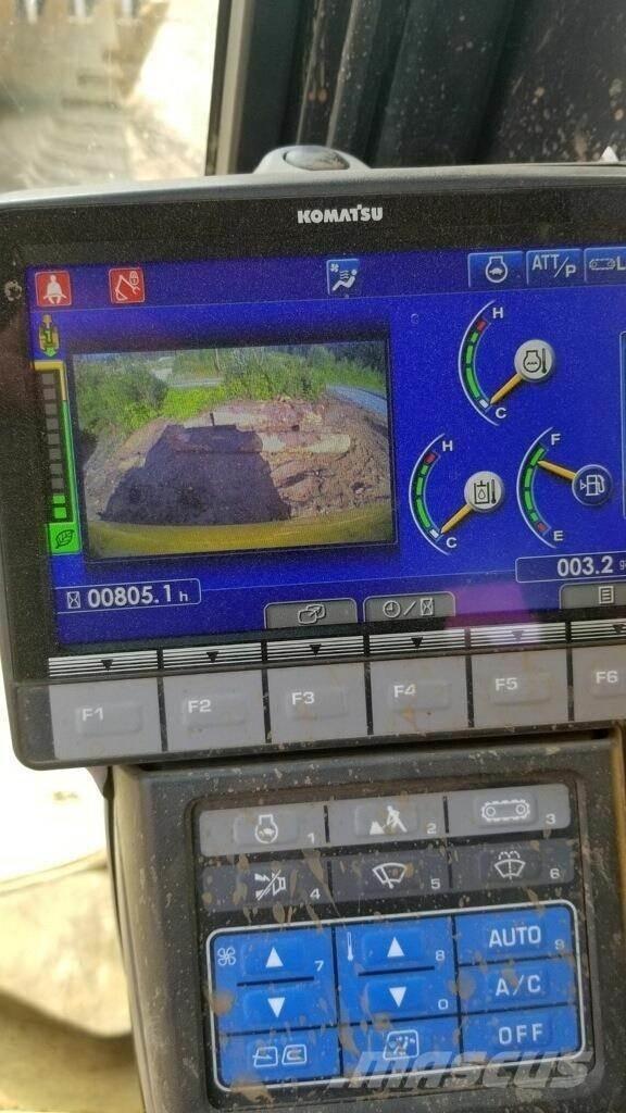 Komatsu PC490 LC-11 Гусеничные экскаваторы