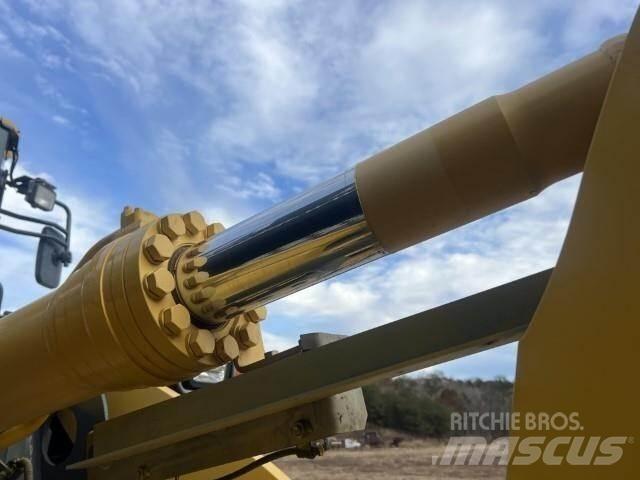 Komatsu WA320-8 Фронтальные погрузчики