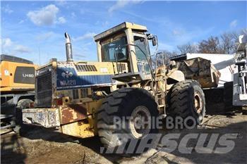 Komatsu WA420 Фронтальные погрузчики
