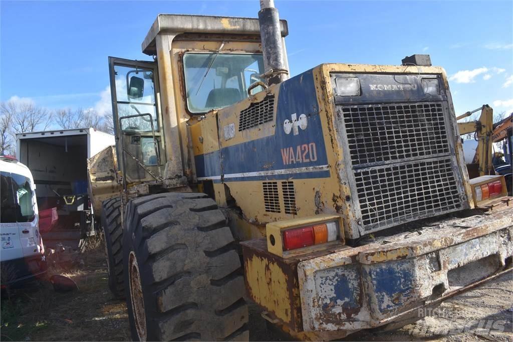 Komatsu WA420 Фронтальные погрузчики