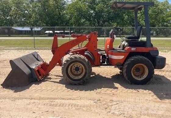Kubota R520 Фронтальные погрузчики