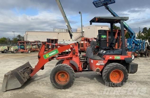 Kubota R520ST Фронтальные погрузчики