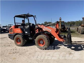 Kubota R530 Фронтальные погрузчики