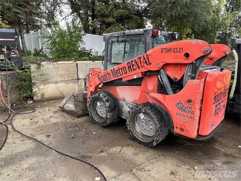 Kubota SSV75 Мини-погрузчики