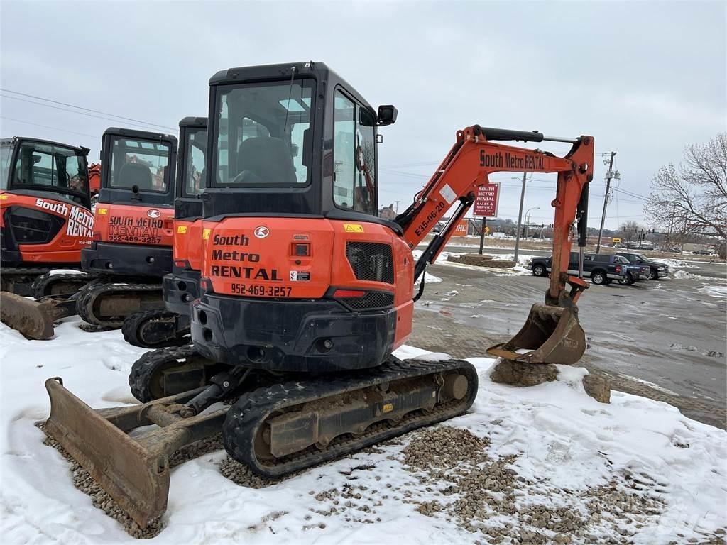 Kubota U35 Мини-экскаваторы