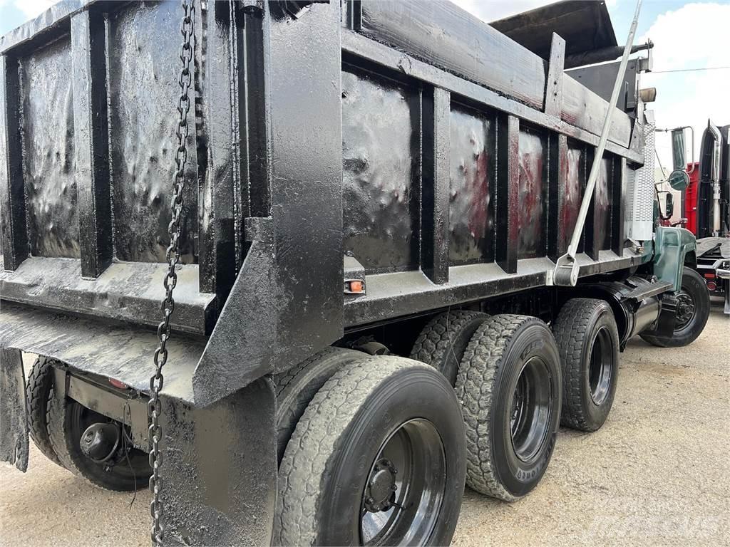 Mack CH613 Грузовики-Самосвалы