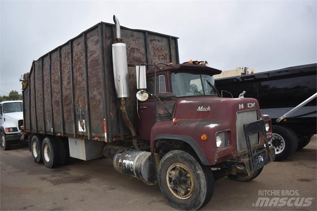Mack DM685S Автомобильные краны