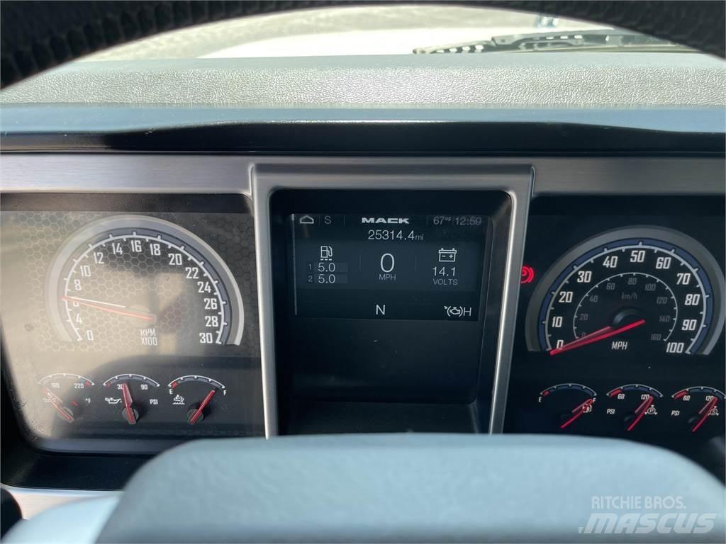 Mack GRANITE 64FR Строительная техника - Другие