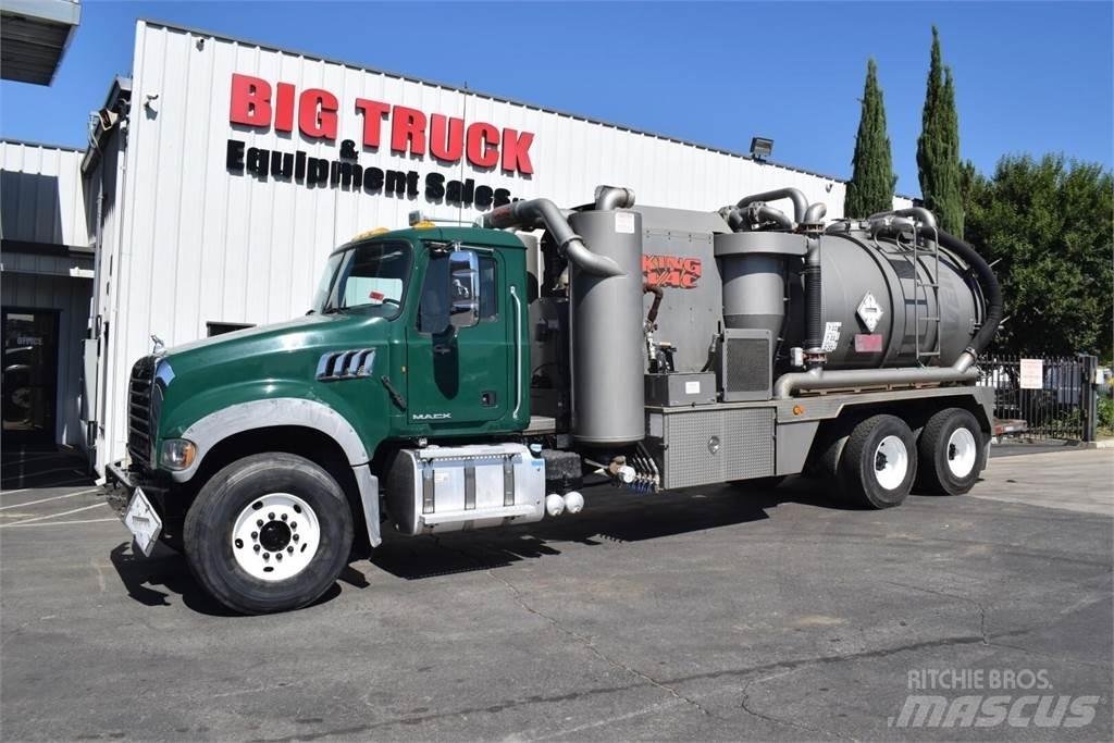 Mack GRANITE GU713 Грузовики-цистерны