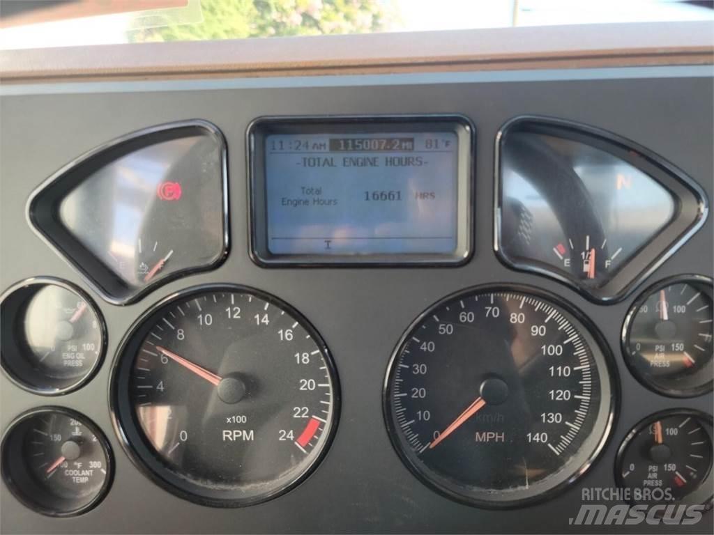 Mack GRANITE GU713 Грузовики-цистерны