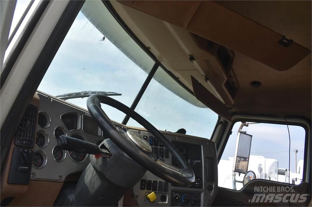 Mack GRANITE GU813 Грузовики-Самосвалы