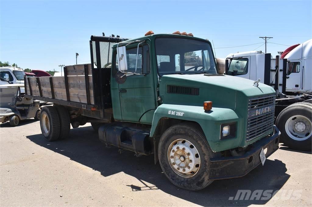 Mack MIDLINER CS200 Грузовики-Самосвалы