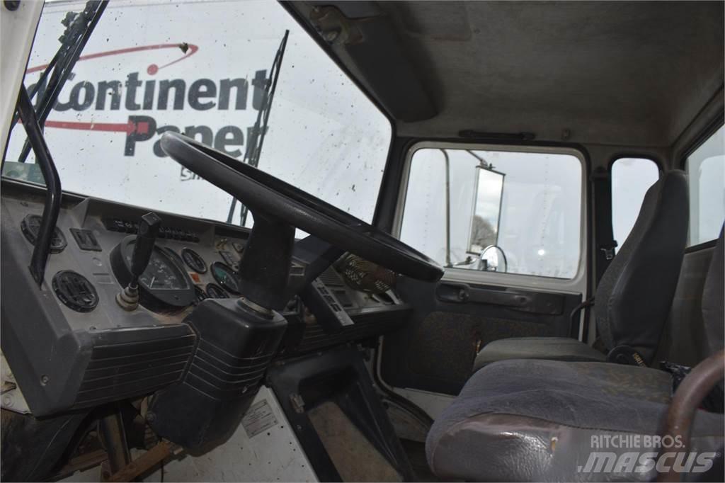 Mack MIDLINER CS300 Автомобильные краны