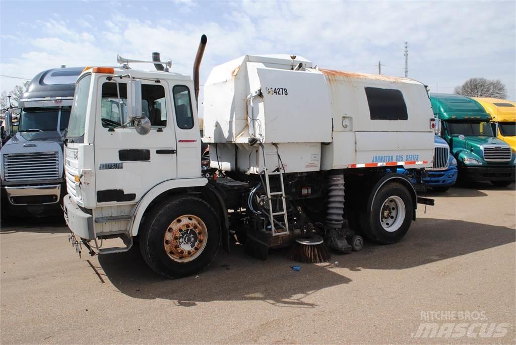 Mack MIDLINER MS250 Уборочные машины