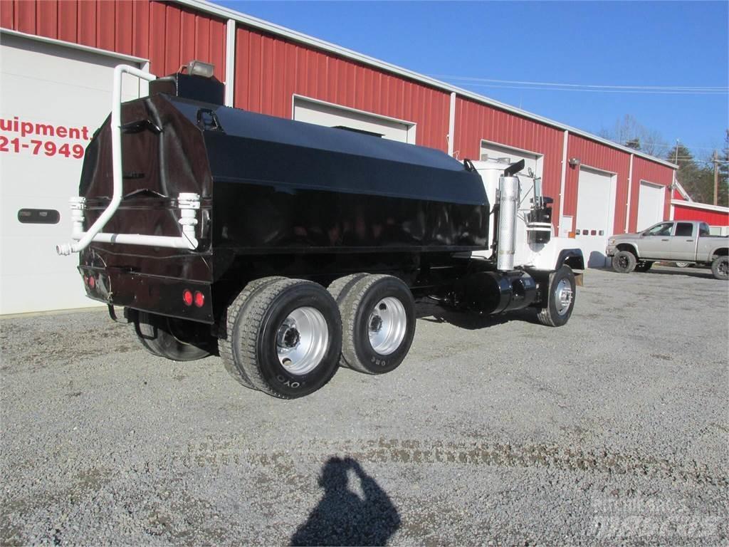 Mack R685S Грузовики-цистерны