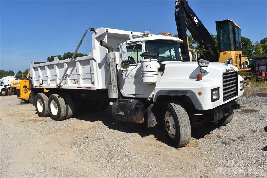 Mack RD690S Грузовики-Самосвалы