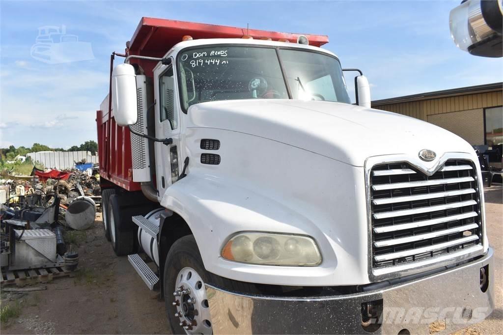 Mack VISION CXN613 Грузовики-Самосвалы