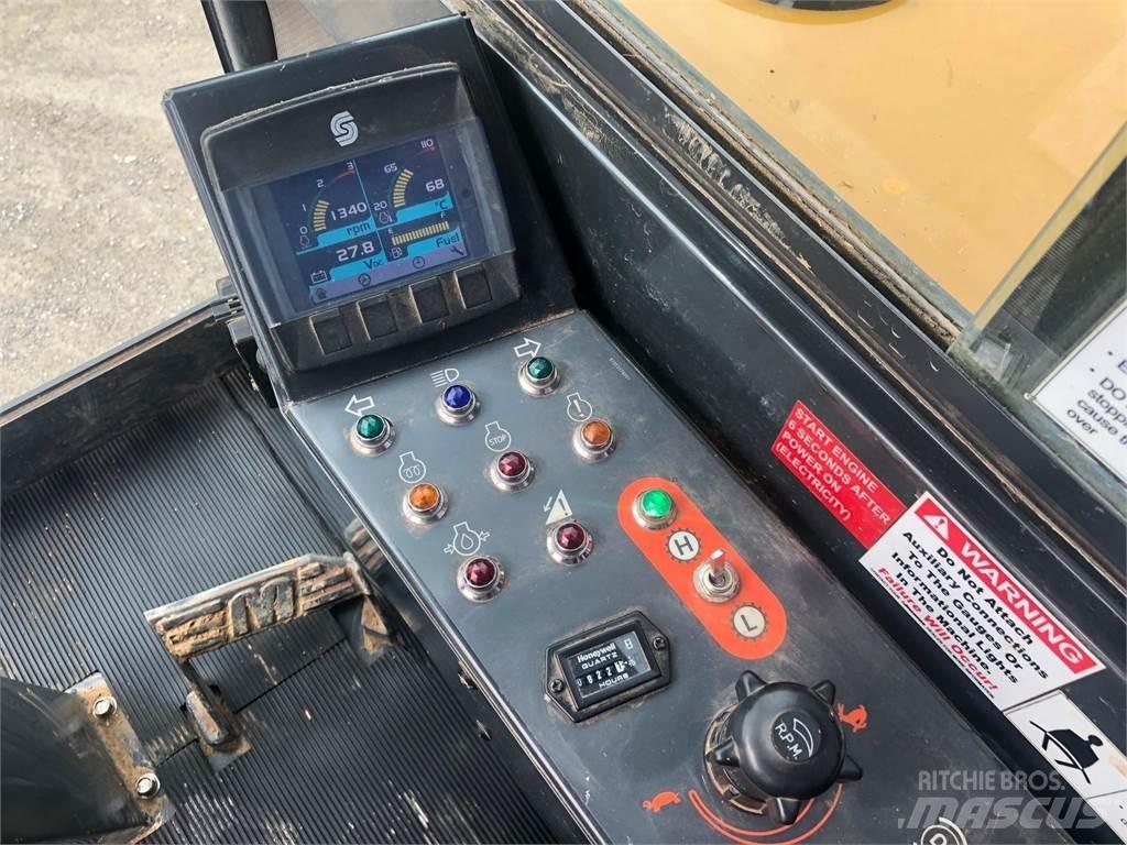 Morooka MST1500VD Гусеничные самосвалы