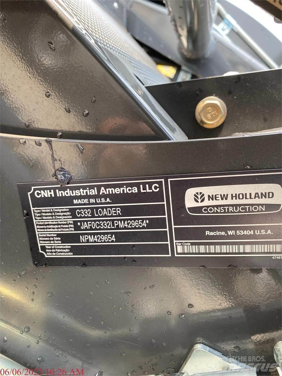 New Holland C332 Мини-погрузчики