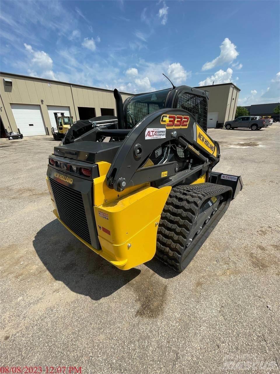New Holland C332 Мини-погрузчики