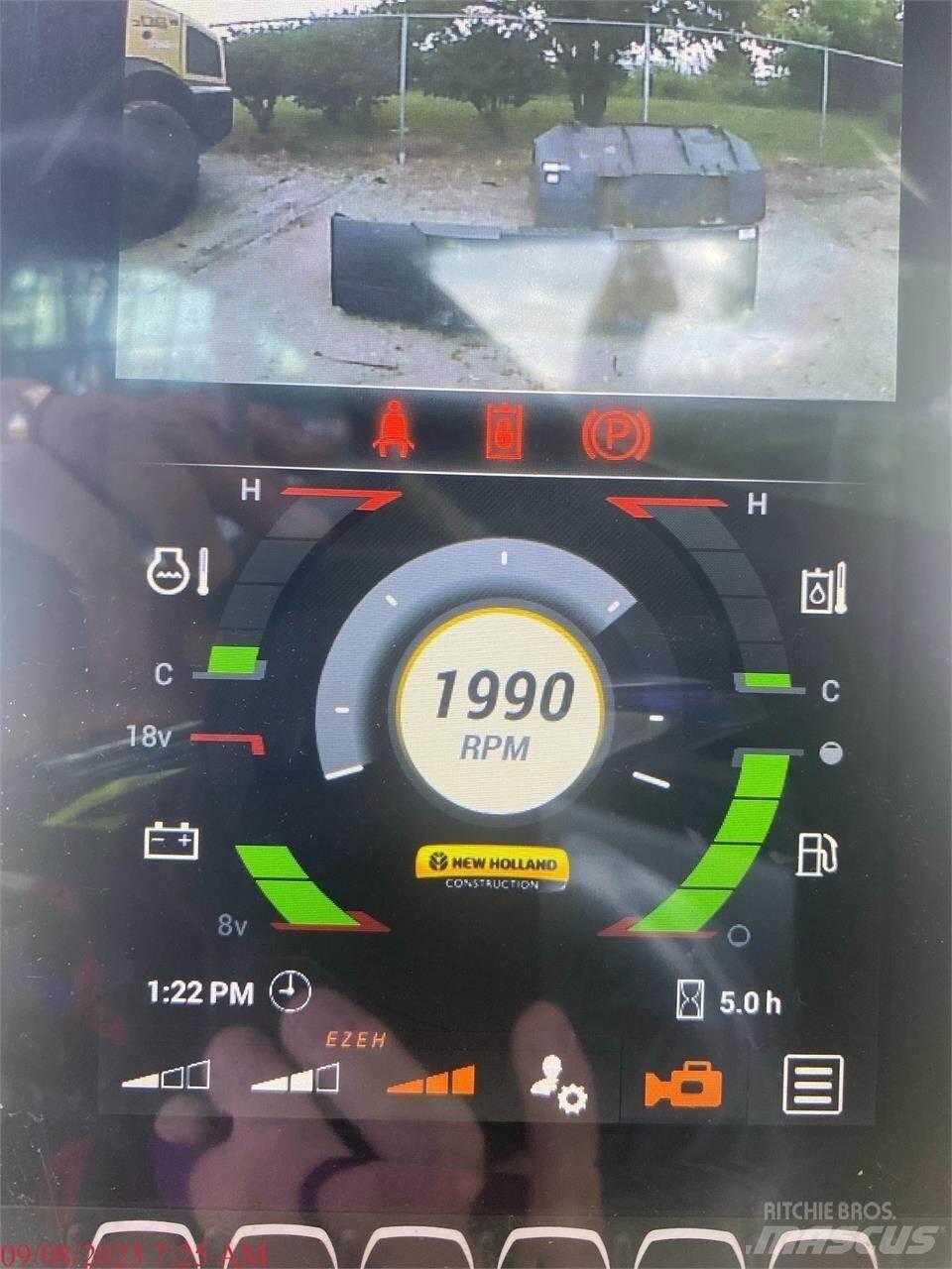 New Holland C332 Мини-погрузчики