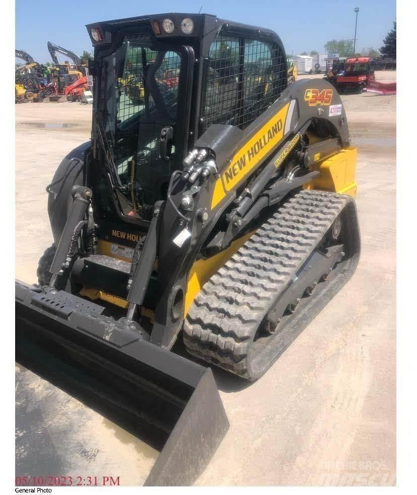 New Holland C345 Мини-погрузчики