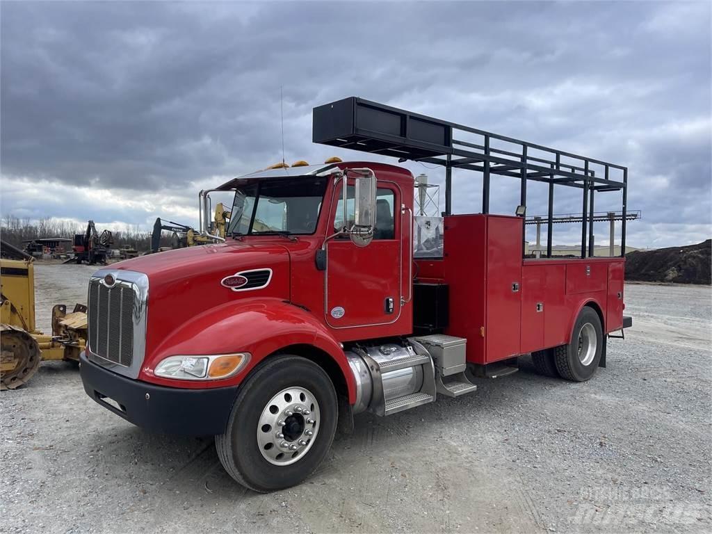 Peterbilt 337 Комбинированные дорожные машины