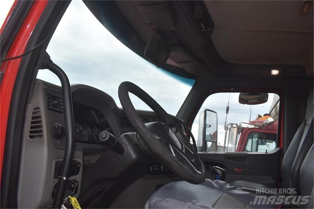 Peterbilt 567 Грузовики-Самосвалы