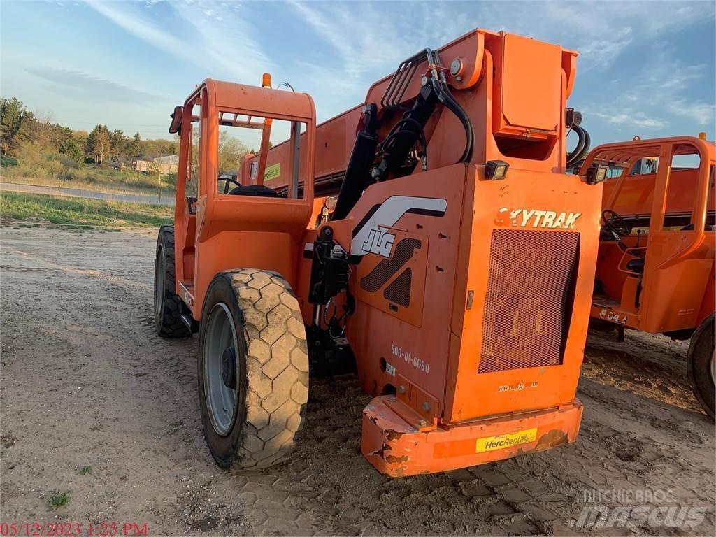 SkyTrak 6042 Телескопические погрузчики