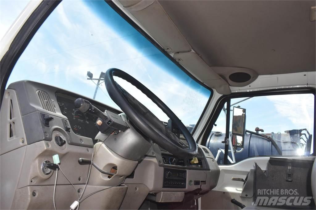 Sterling L7500 Автомобильные краны