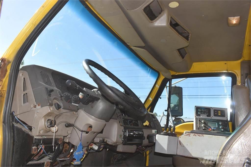 Sterling L8500 Грузовики-Самосвалы