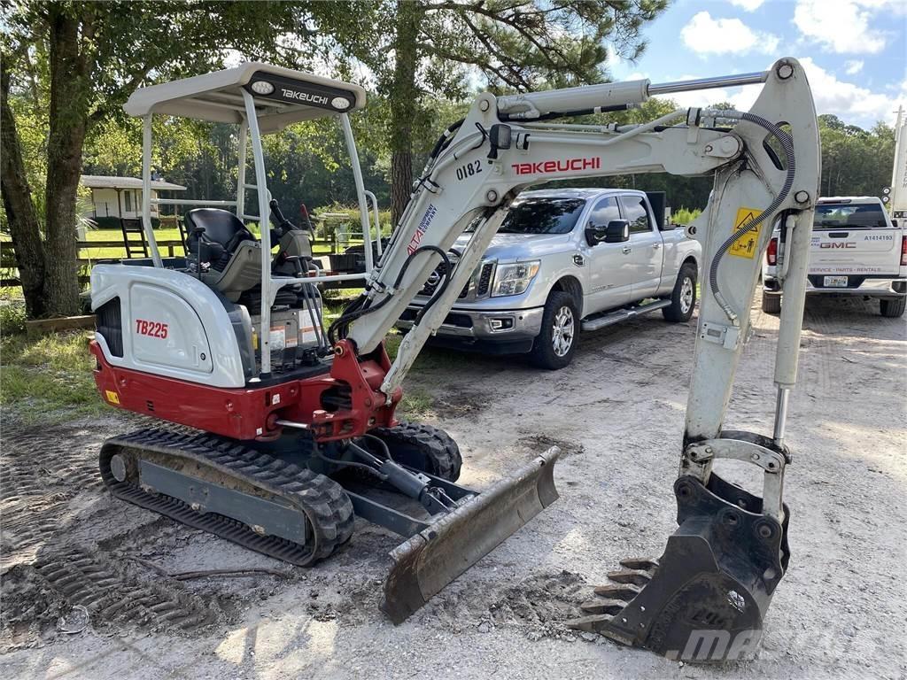 Takeuchi TB225 Мини-экскаваторы