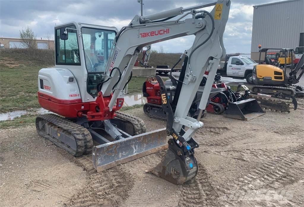 Takeuchi TB235-2 Мини-экскаваторы