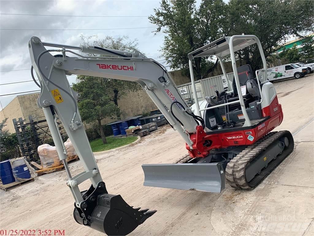 Takeuchi TB240 Мини-экскаваторы