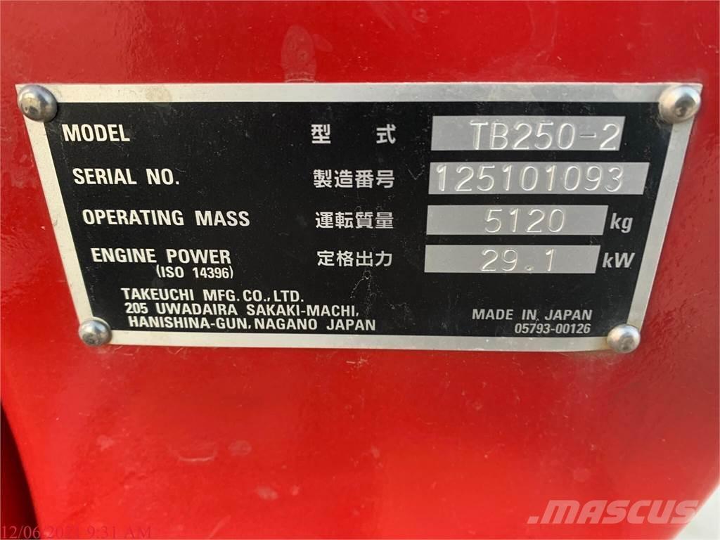 Takeuchi TB250-2 Мини-экскаваторы