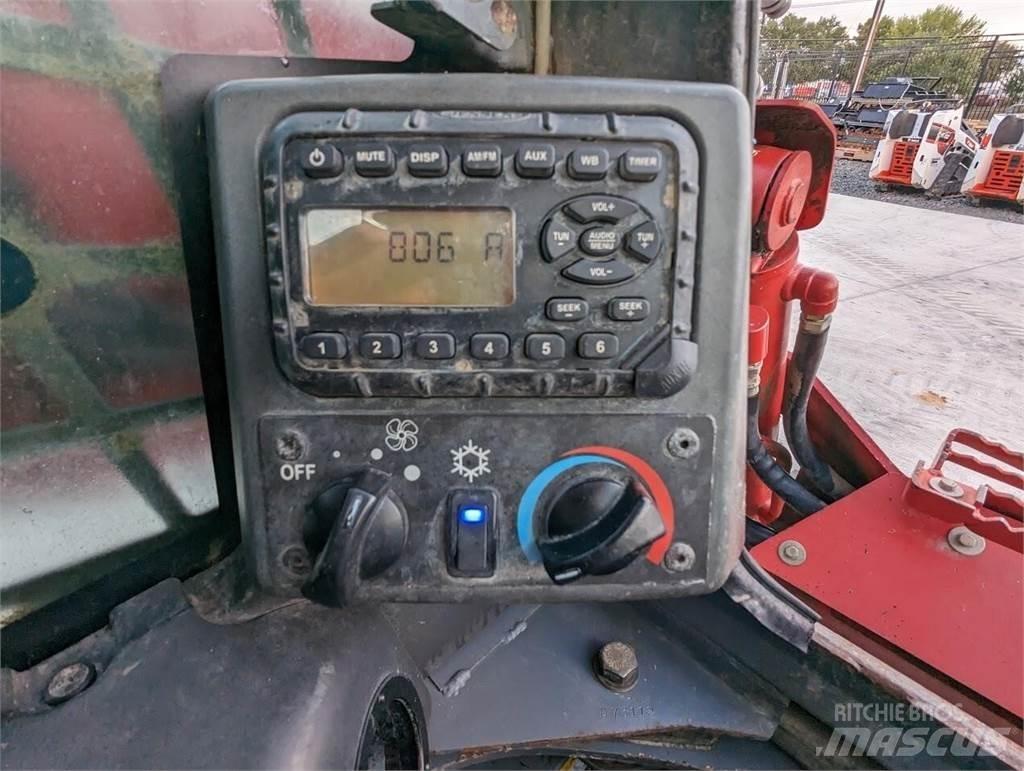 Takeuchi TL12V2 Мини-погрузчики