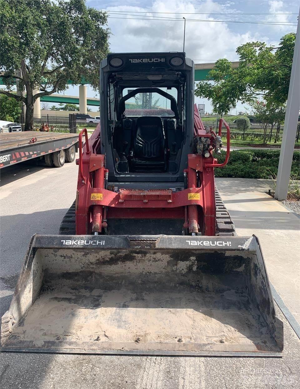 Takeuchi TL12V2 Мини-погрузчики