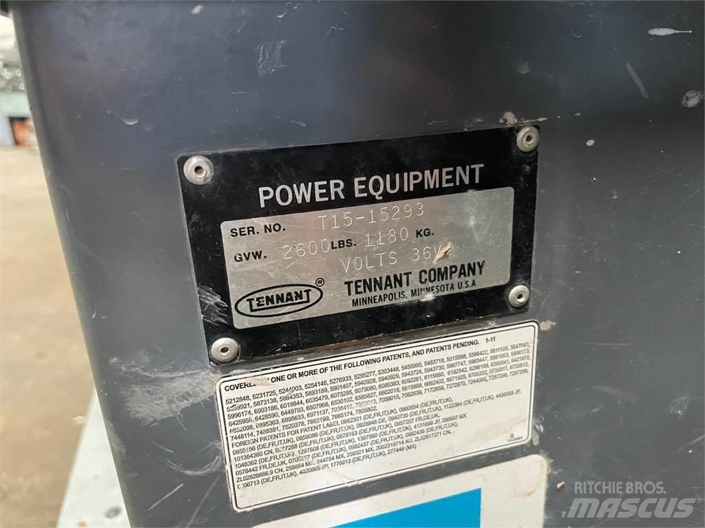 Tennant T15 Вакуумные уборочные машины