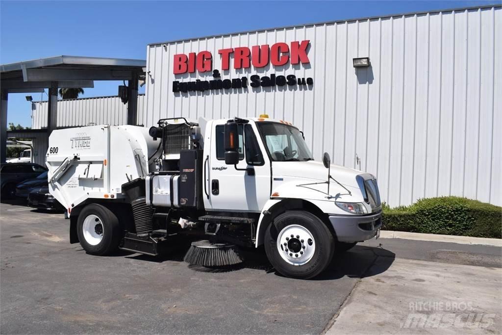 Tymco 600 Вакуумные уборочные машины