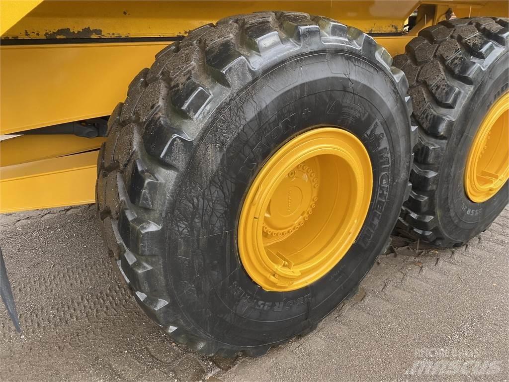 Volvo A25G Поливочные машины